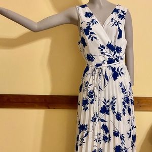 Lindsie Blue and White Floral Print Pleated Wrap Maxi Dress Size XL